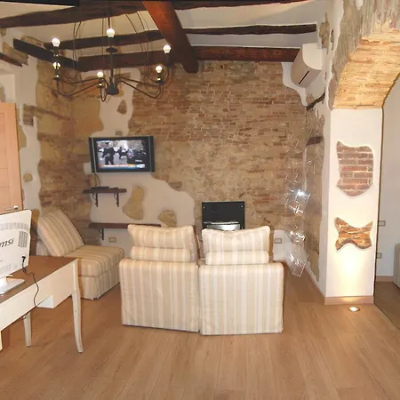 Arche Bed and Breakfast 3*